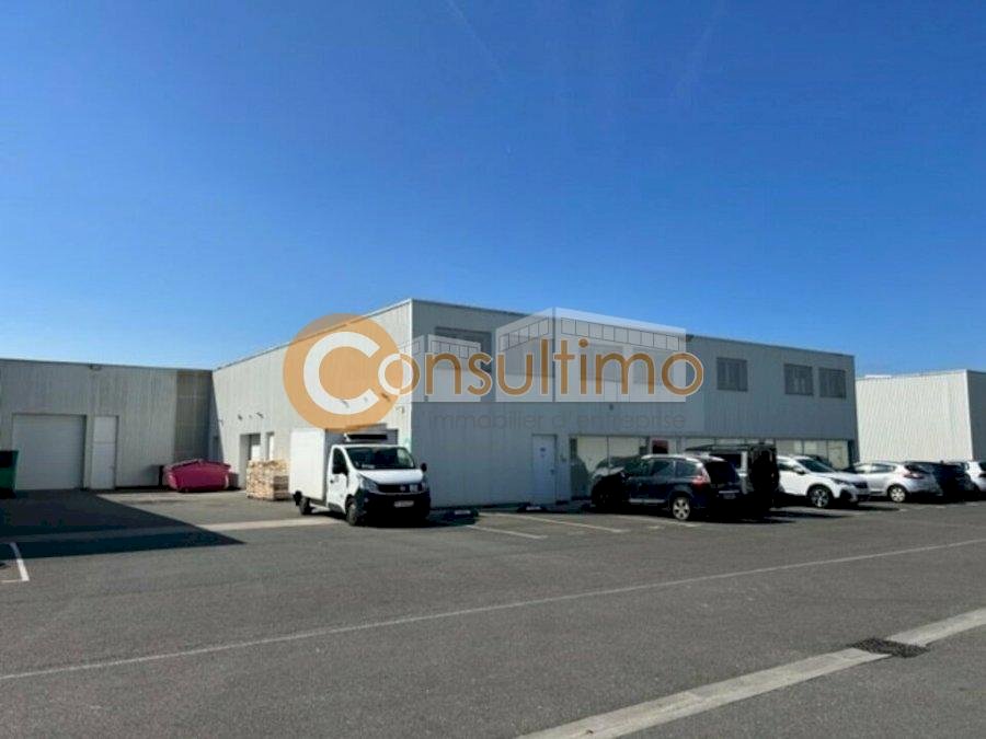 Entrepôt à acheter 1250 m² - Floirac