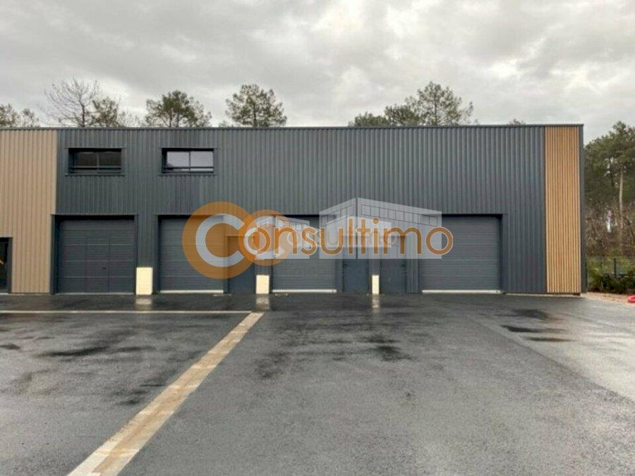 Local commercial à acheter 94 m² - Magescq