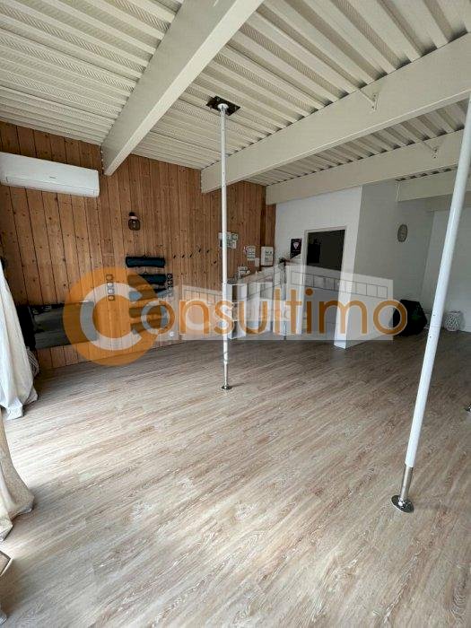 Local commercial à louer 43 m² - Andernos-les-Bains