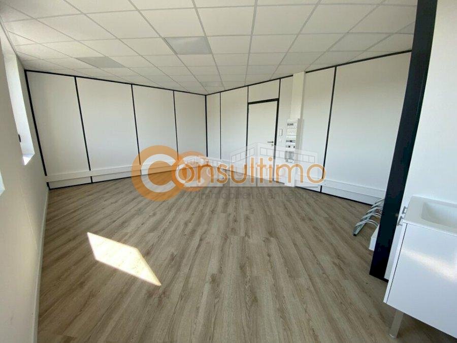 Local commercial à louer 27 m² - Fargues-Saint-Hilaire