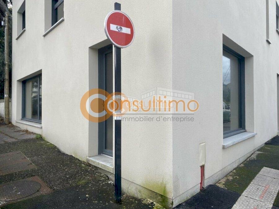 Local d'activité à louer 61 m² - Bordeaux