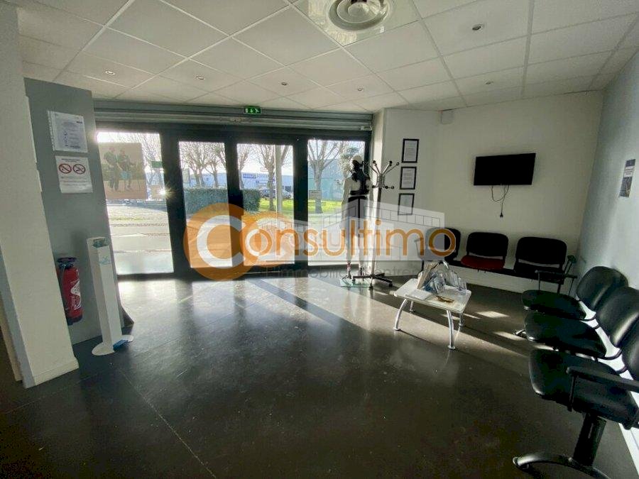 Local commercial à louer 127 m² - Libourne